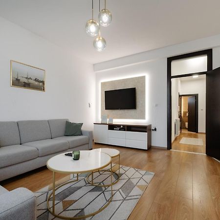 Apartman Square Trg Prijedor Exteriör bild