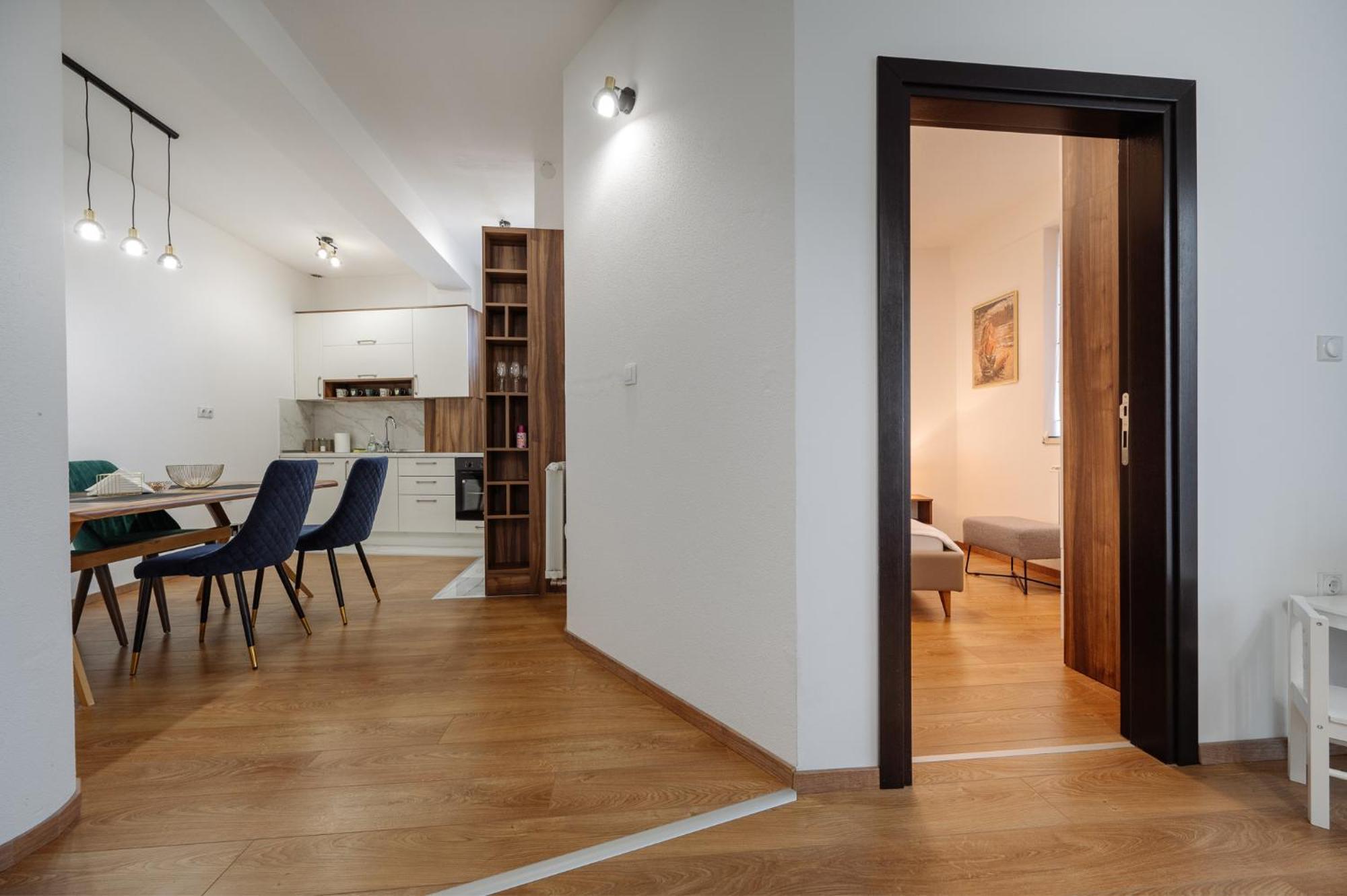 Apartman Square Trg Prijedor Exteriör bild