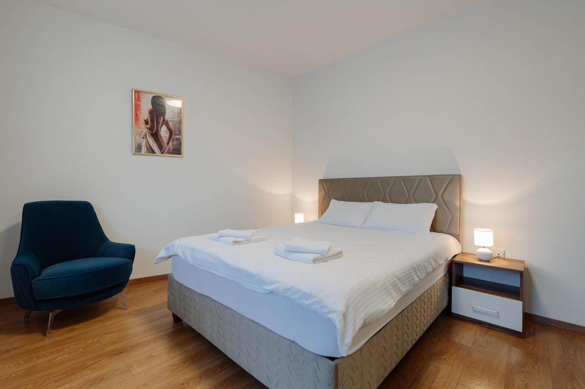 Apartman Square Trg Prijedor Exteriör bild