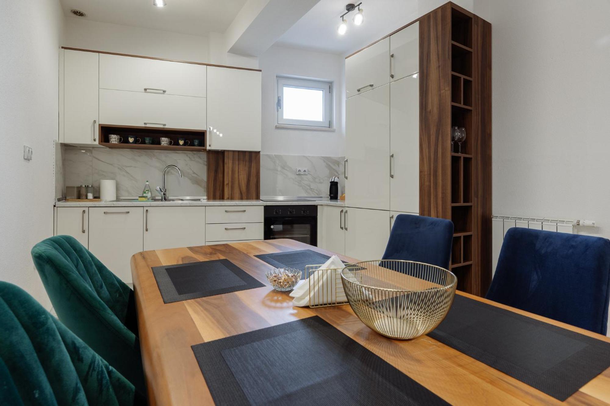 Apartman Square Trg Prijedor Exteriör bild